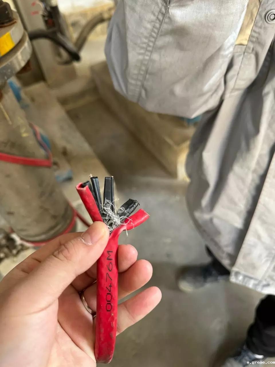 电伴热带短路的原因及注意事项(图1) IMG_9022.jpg