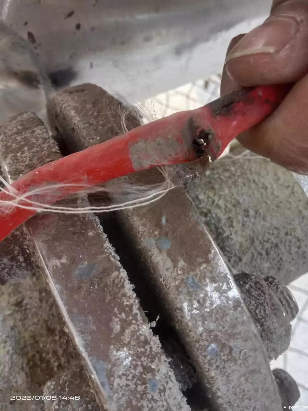 电伴热带出现破损该如何应对(图1) mmexport1690874293373.jpg