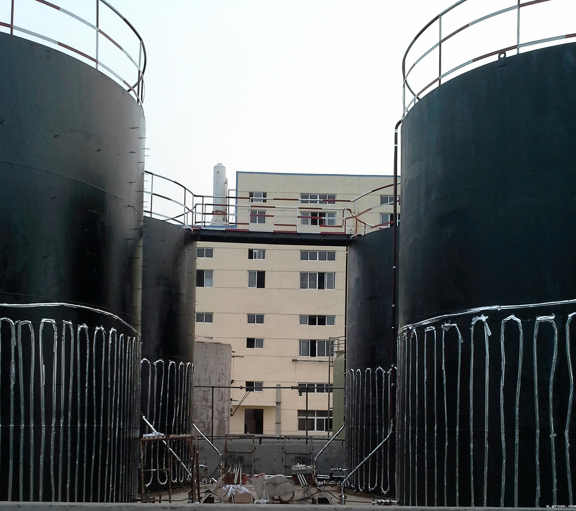 化工储罐保温之电伴热带应用(图2) 纷享20221215142539-75.png