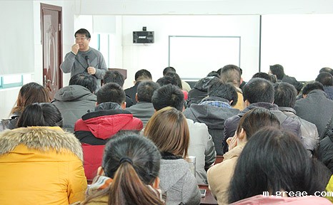 米兰app体育官方入口下载安装邀请著名经济学教授陆满平来企做“融资上市”培训(图1) 米兰app体育官方入口下载安装邀请著名经济学教授陆满平来企做“融资上市”培训(图1)