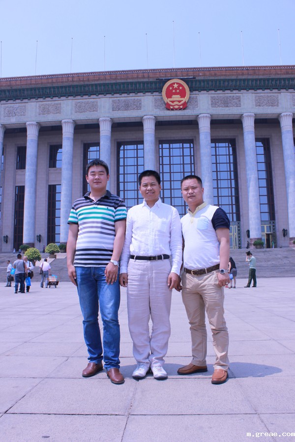 米兰app体育官方入口下载安装集团董事长李贻连应邀出席电供暖专业委员会成立大会(图4) 米兰app体育官方入口下载安装集团董事长李贻连应邀出席电供暖专业委员会成立大会(图4)