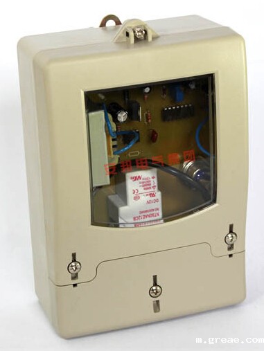 体育竞彩足球AC米兰启动电流过大 自动限流器解决难题(图1) 体育竞彩足球AC米兰启动电流过大 自动限流器解决难题(图1)