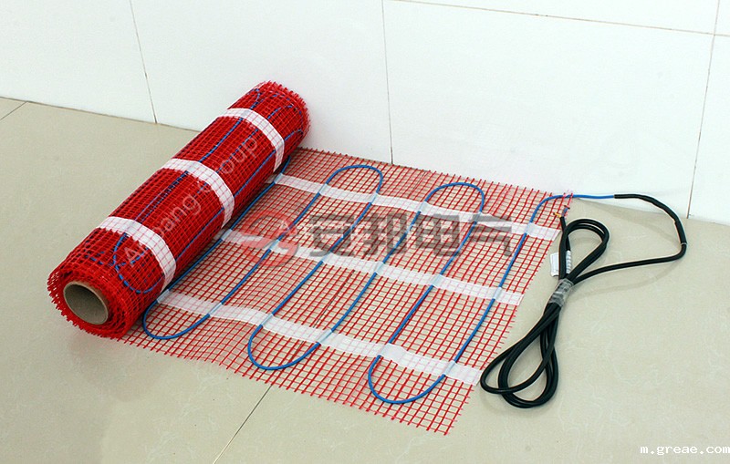 高温200 w /㎡发热地席红色(图1) 高温200 w /㎡发热地席红色(图1)