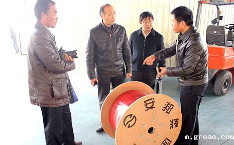 市文明办领导莅临米兰app体育官方入口下载安装调研精神文明建设工作(图2)